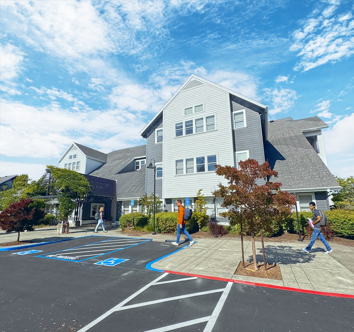 1003 Gravenstein Hwy, Sebastopol, CA à louer Photo du bâtiment- Image 1 de 13