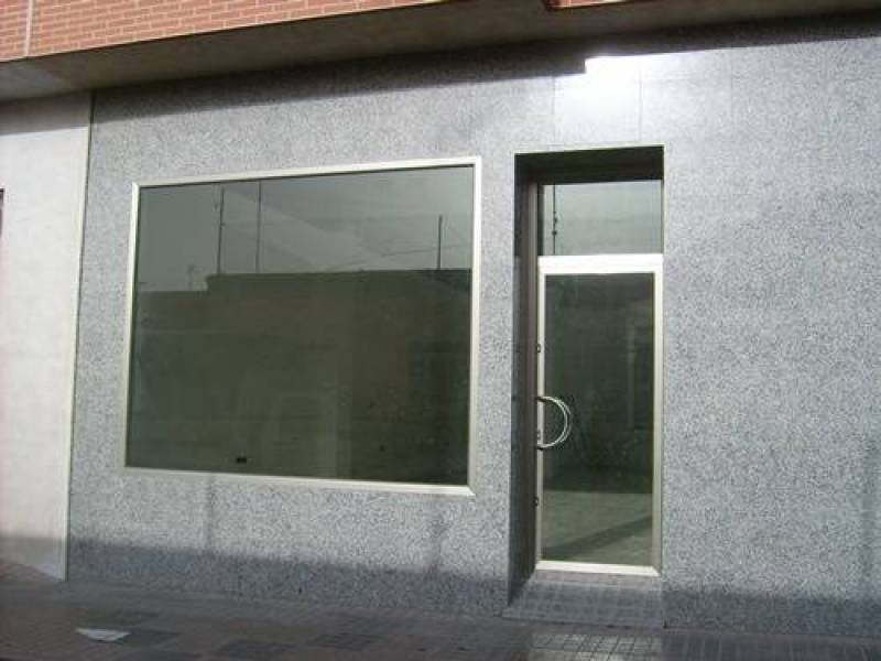 Commerce de détail dans El Ejido, Almería à louer Photo du bâtiment- Image 1 de 3