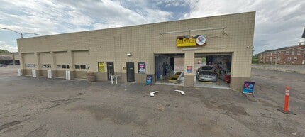 25406 W 7 Mile Rd, Redford Township, MI for lease Primary Photo- Image 2 of 12