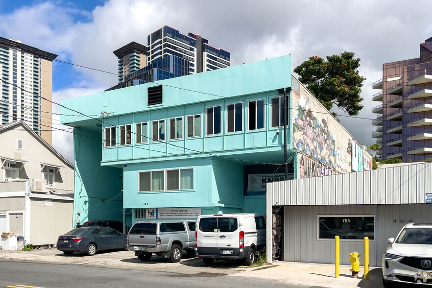 742 Queen St, Honolulu, HI for sale - Primary Photo - Image 1 of 1