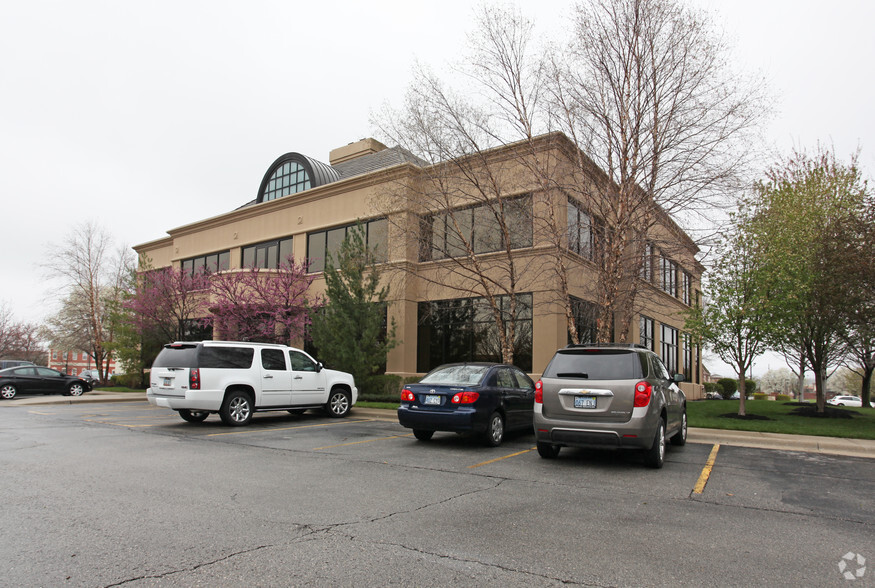 6721 W 121st St, Overland Park, KS for lease - Building Photo - Image 2 of 4