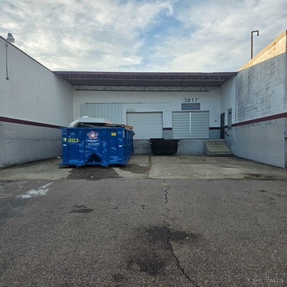 3817 N Bend Rd, Cincinnati, OH for lease - Building Photo - Image 3 of 8
