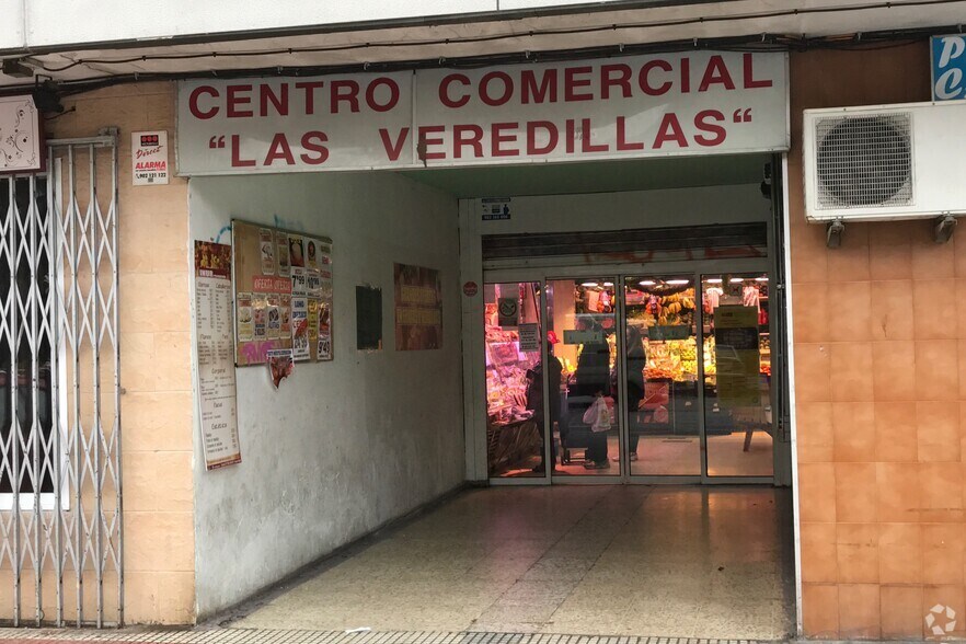 Calle de Lisboa, 6, Torrejón de Ardoz, Madrid à vendre - Photo du bâtiment - Image 3 de 4