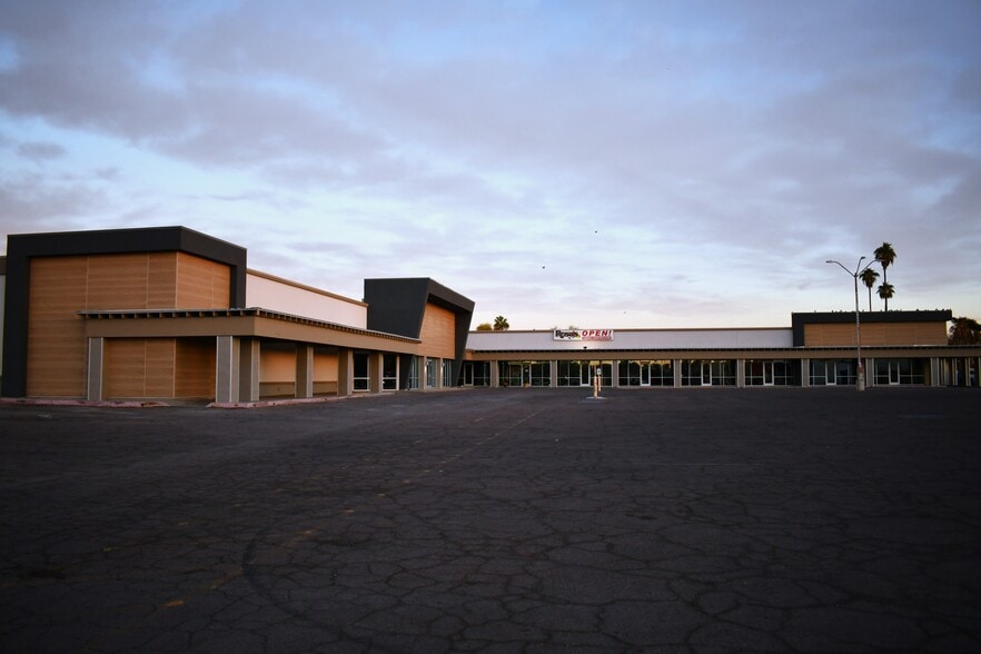 308-340 E University Dr, Mesa, AZ à louer - Photo du bâtiment - Image 3 de 9