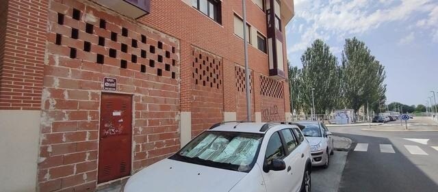 Avenida de Diego Velázquez, 3, Cistérniga, Valladolid à vendre - Photo du bâtiment - Image 2 de 2