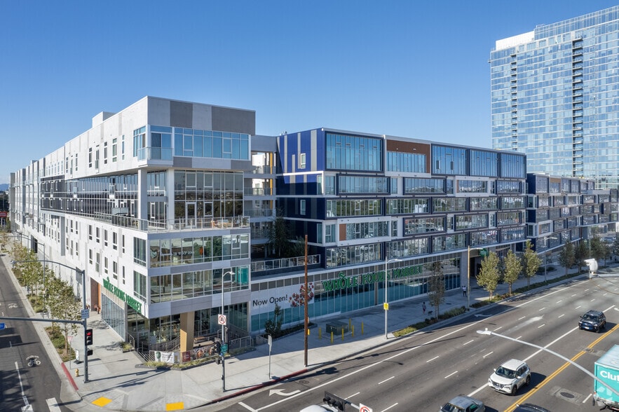 3321 S La Cienega Blvd, Los Angeles, CA à louer - Photo du bâtiment - Image 3 de 6
