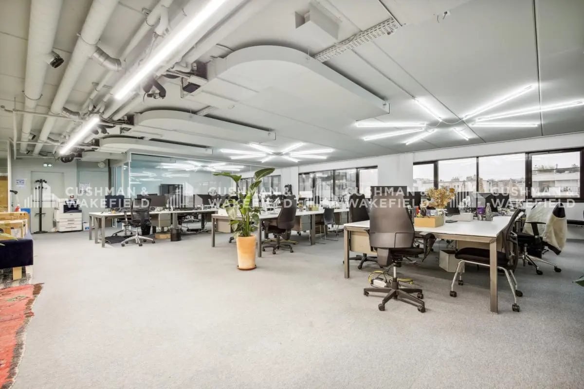 Office in Levallois-Perret for lease Building Photo- Image 1 of 14