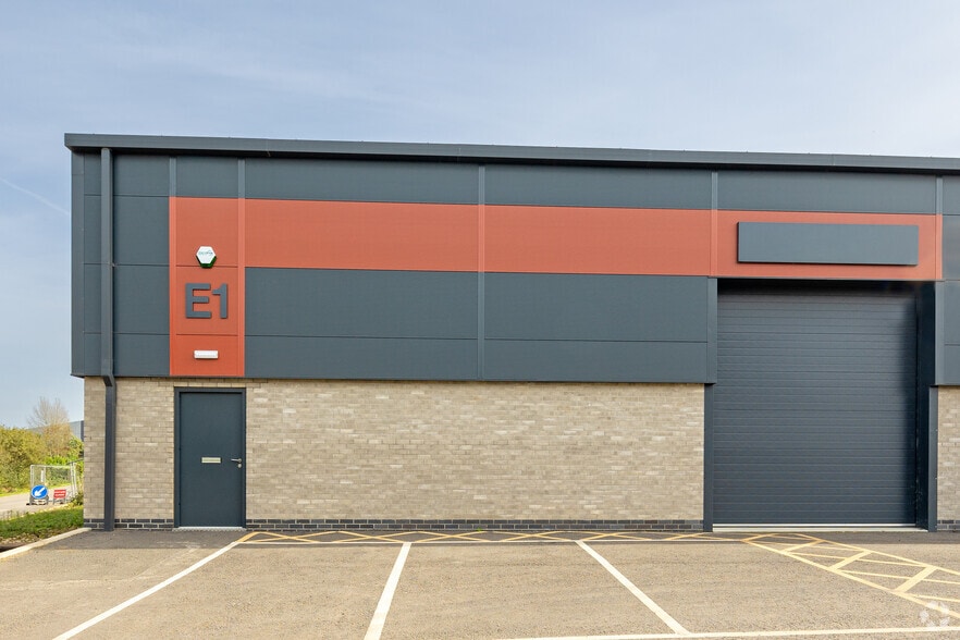 Leafbridge Way, North Hykeham for lease - Building Photo - Image 3 of 3