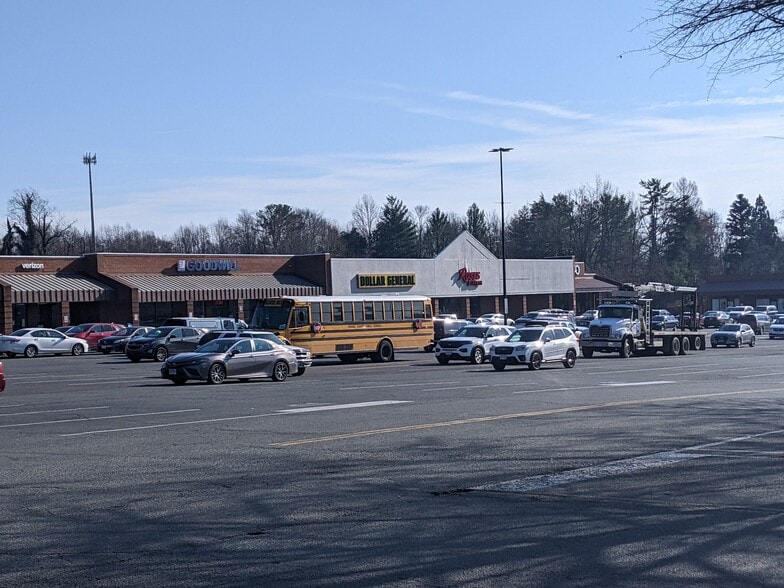 533-591 N Madison Rd, Orange, VA for lease - Building Photo - Image 1 of 3