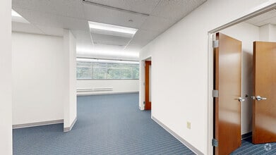 535 Route 38, Cherry Hill, NJ à louer Numérisation 3D de Matterport- Image 2 de 16