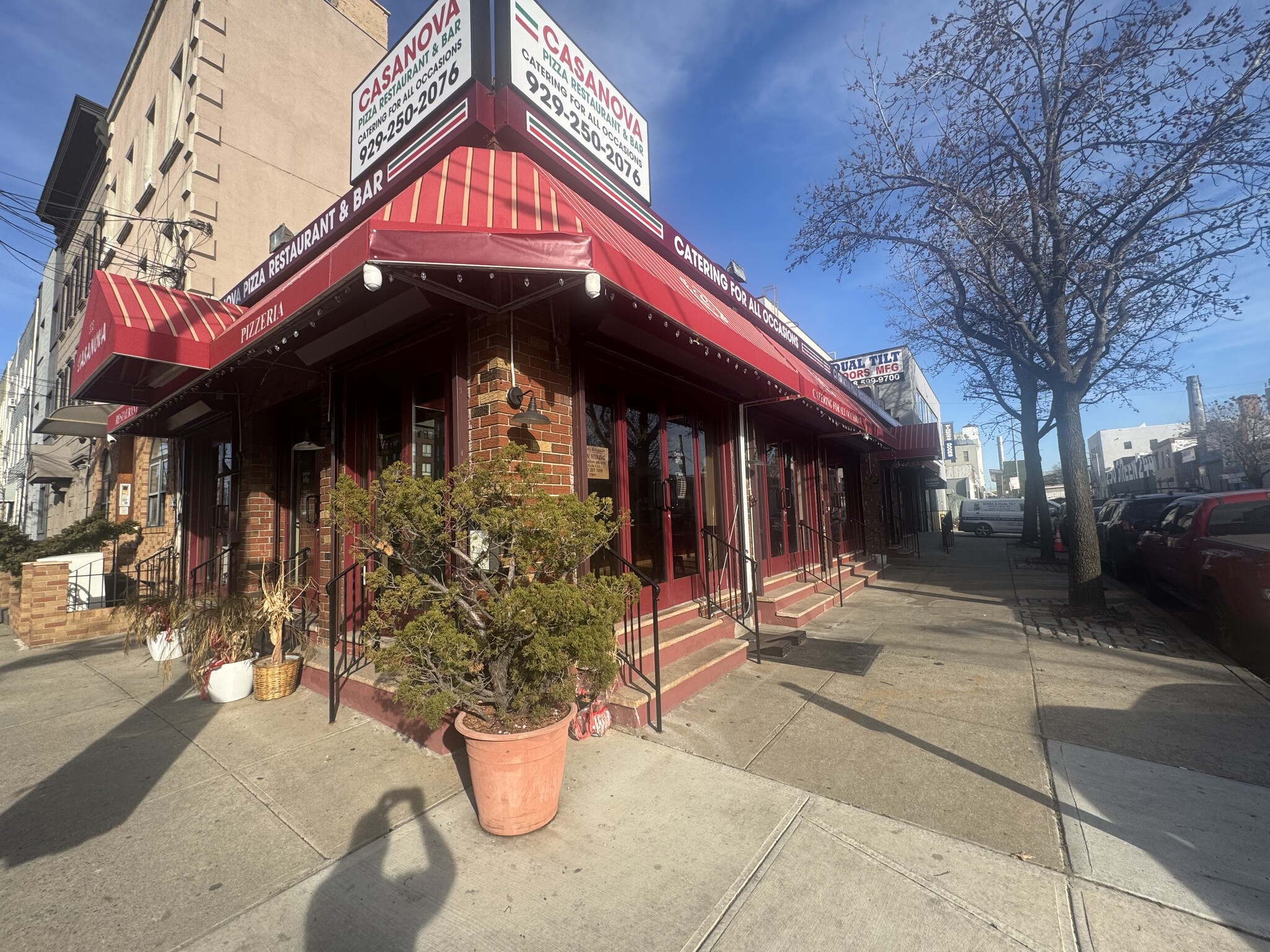 338 McGuinness Blvd, Brooklyn, NY for lease Primary Photo- Image 1 of 6