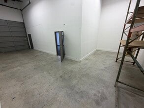 12815 Clarke Pl, Richmond, BC for lease Interior Photo- Image 2 of 8