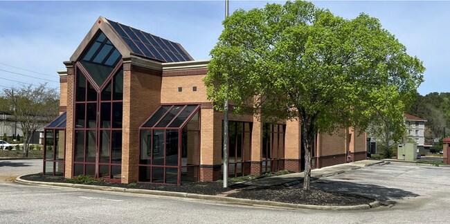 Plus de détails pour 110 E Parkway East Dr, Birmingham, AL - Commerce de détail à vendre