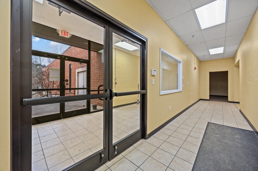 67 Biesecker Rd, Lexington, NC à vendre - Photo du bâtiment - Image 3 de 9