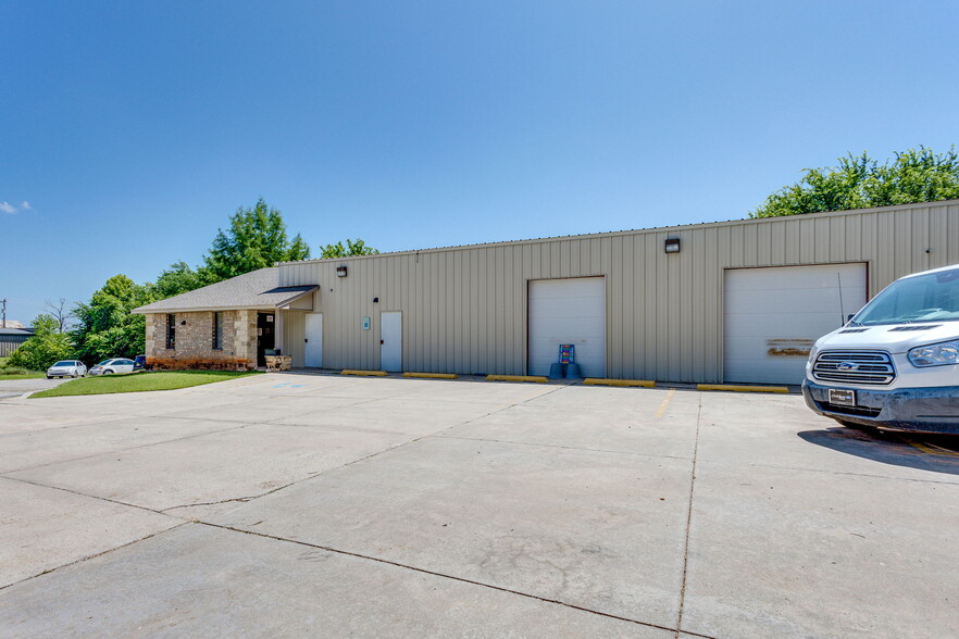 104 NW 16th St, Newcastle, OK for sale - Building Photo - Image 2 of 3