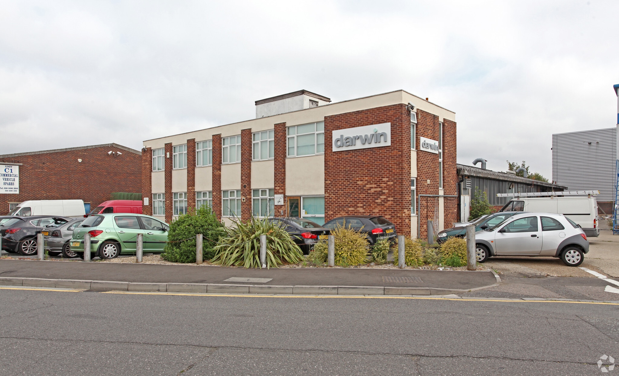 Pier Rd, Feltham for sale Building Photo- Image 1 of 17