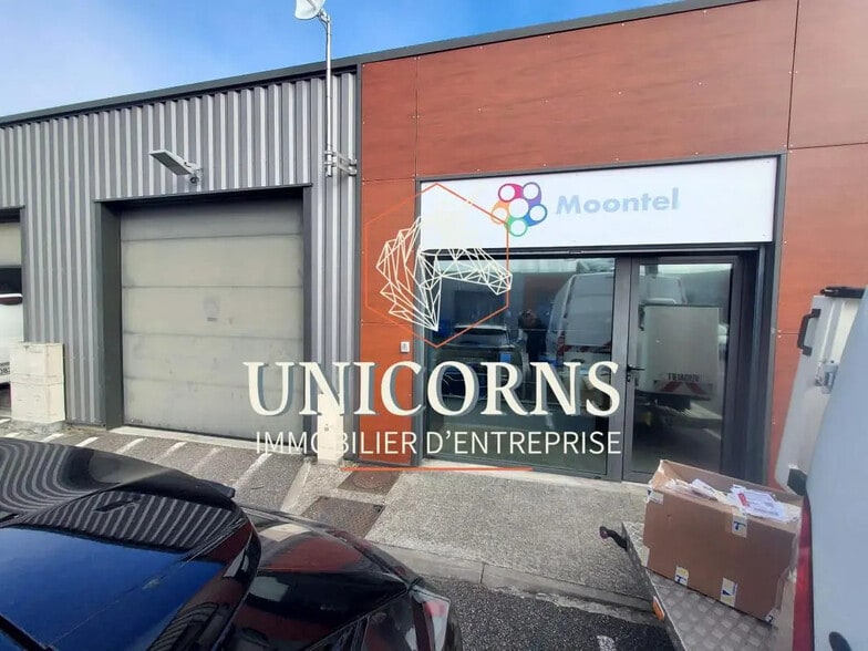 Industrial in Montrabé for lease - Building Photo - Image 1 of 5