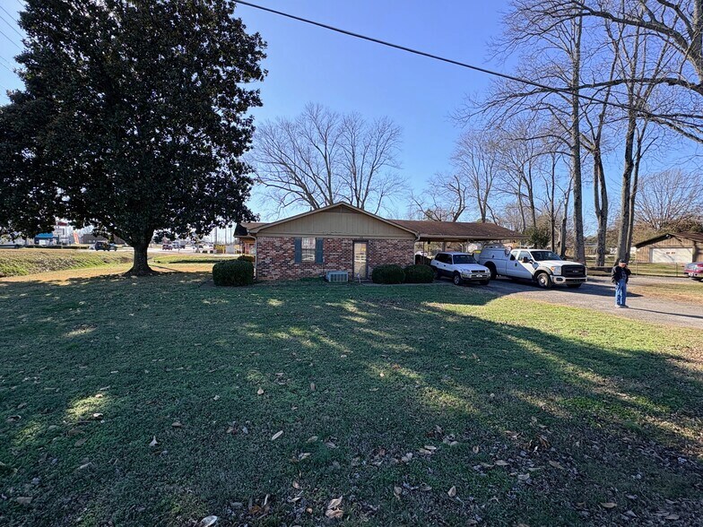 108 Cagle Rd, Huntsville, AL à vendre - Photo du bâtiment - Image 3 de 8