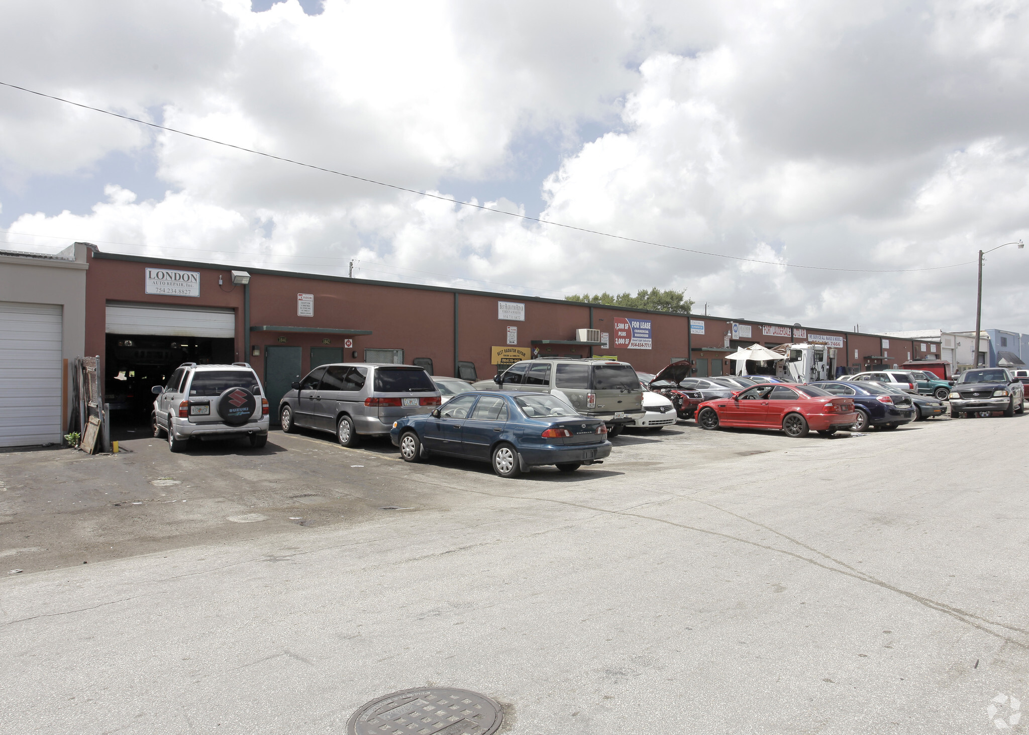 1840-1862 NW 29th St, Oakland Park, FL for lease Building Photo- Image 1 of 7