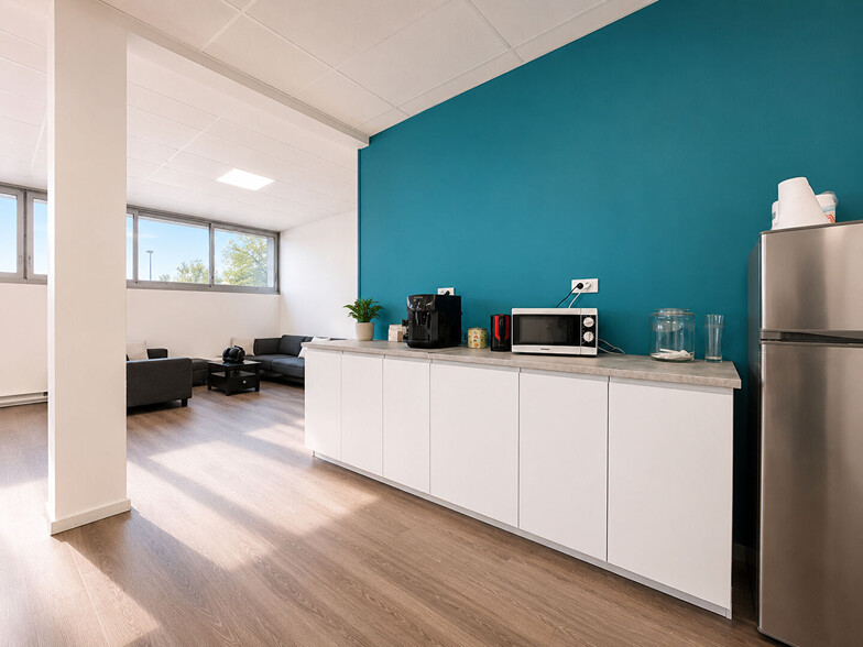 21 Avenue De Fondeyre, Toulouse for sale - Interior Photo - Image 3 of 9