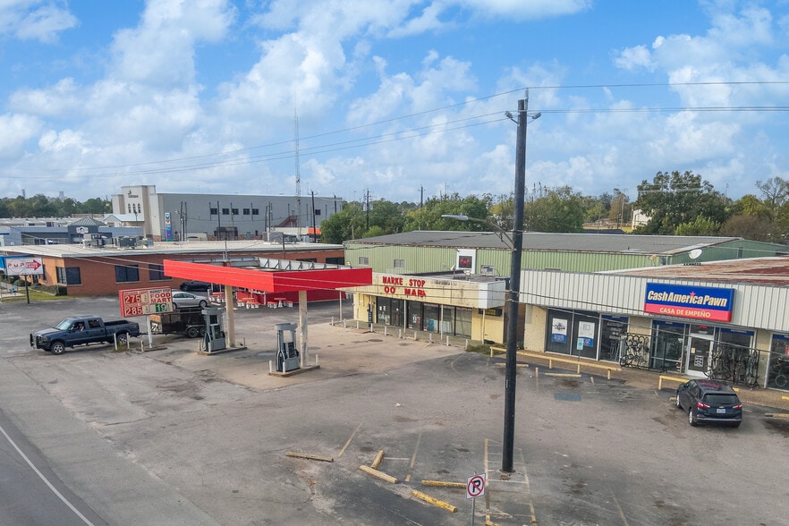10317 Market St, Houston, TX à vendre - Photo du bâtiment - Image 2 de 4