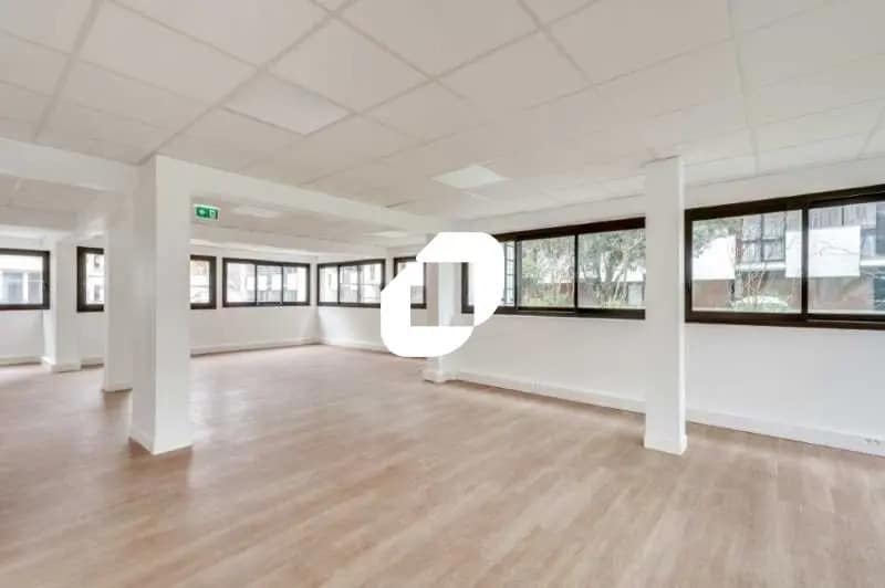 202 Rue De La Croix Nivert, Paris for lease - Building Photo - Image 3 of 8