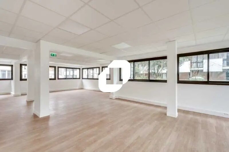 202 Rue De La Croix Nivert, Paris à louer - Photo du bâtiment - Image 3 de 8