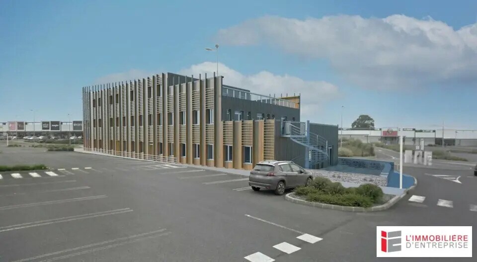 Office in Rennes for lease - Building Photo - Image 3 of 3