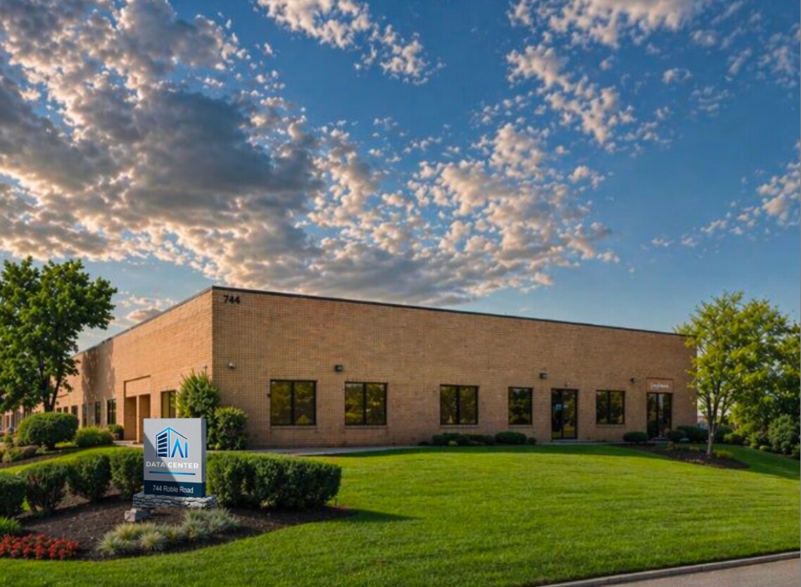 744 Roble Rd, Allentown, PA for lease Building Photo- Image 1 of 7