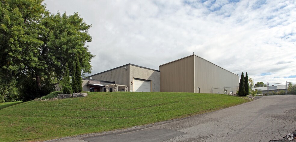 171 Fuller Rd, Ajax, ON à vendre - Photo principale - Image 1 de 1