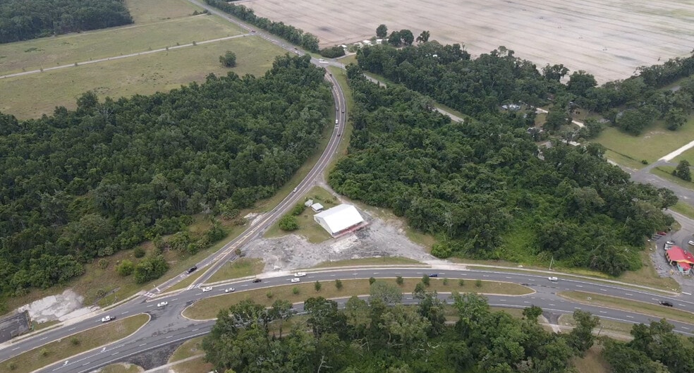 7200 US-19 Hwy, Fanning Springs, FL for sale - Building Photo - Image 3 of 4