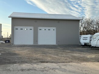More details for 408 Pittsburg Av, Selkirk, MB - Industrial for Sale