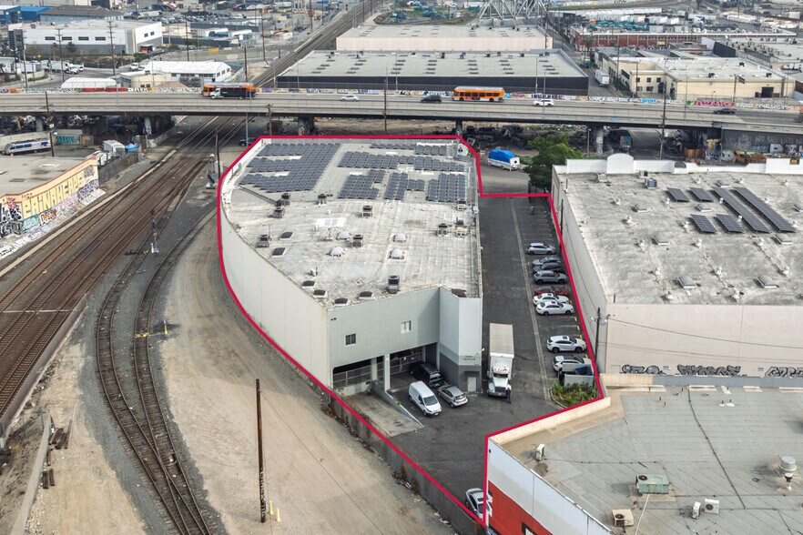 2209-2211 Santa Fe Ave, Los Angeles, CA à louer - Photo du bâtiment - Image 2 de 2