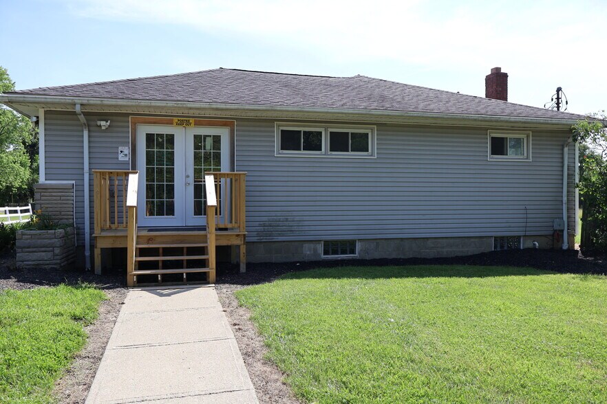 6901 Harrisburg Pike, Orient, OH à louer - Photo du bâtiment - Image 3 de 8