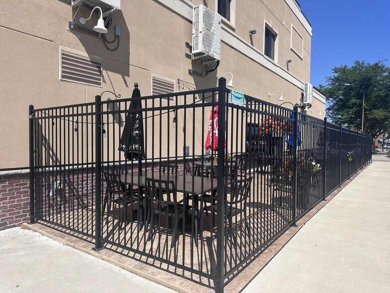 119 2nd Ave NE, Austin, MN for lease - Building Photo - Image 2 of 17