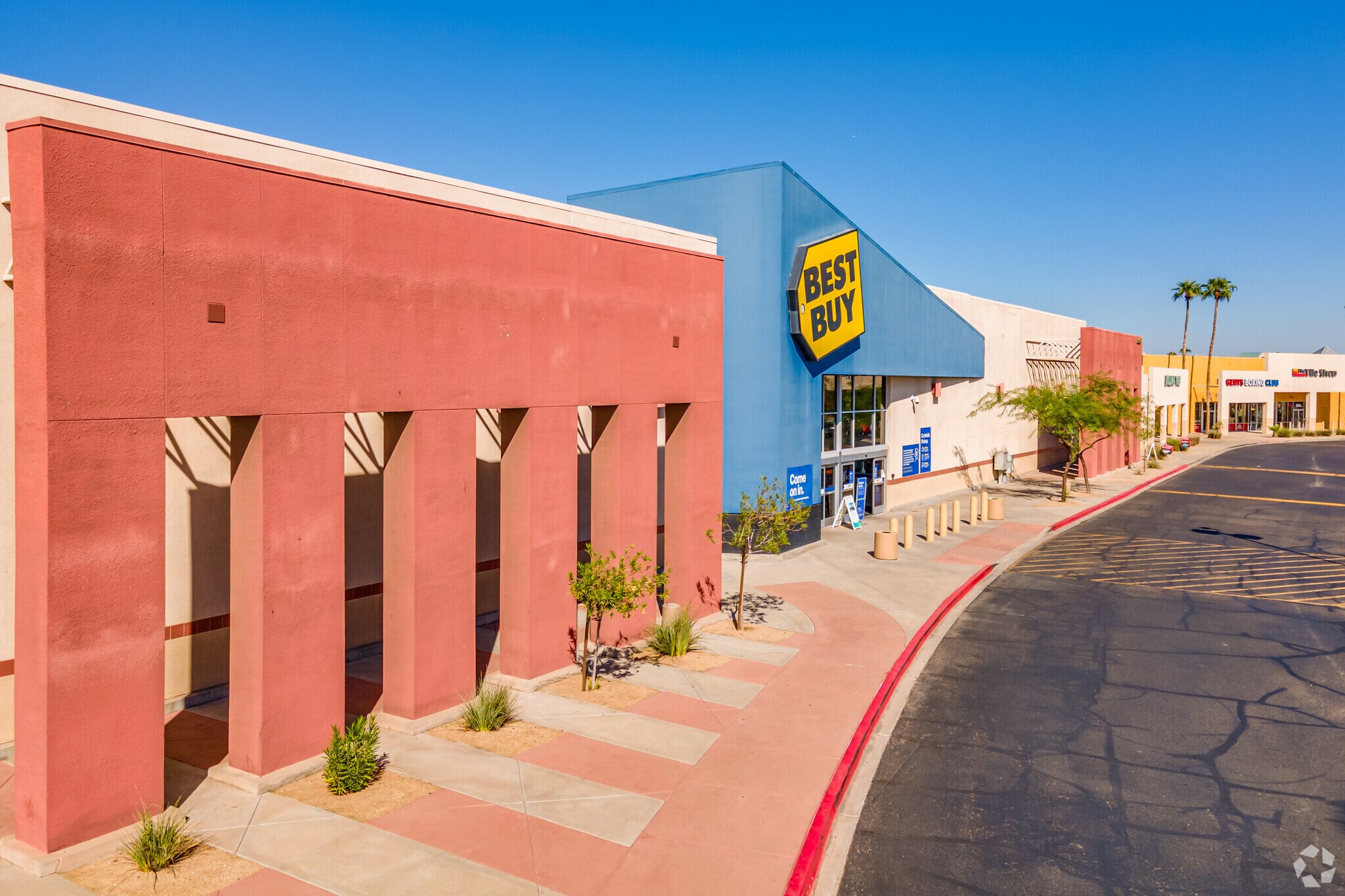 7942-8290 W Bell Rd, Glendale, AZ à louer Photo du bâtiment- Image 1 de 19