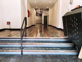 Plus de détails pour 2147 Second Ave, New York, NY - Commerce de détail à louer