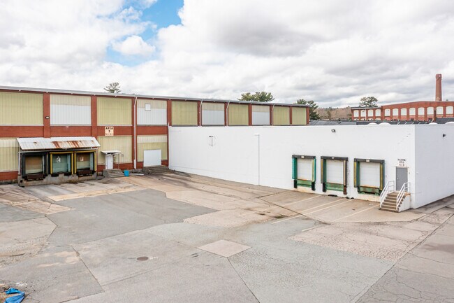 Plus de détails pour 340 Waterman Ave, Smithfield, RI - Industriel à louer