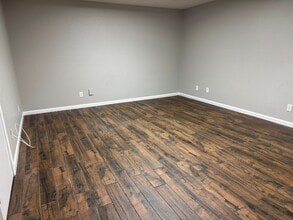 210-214 S Main St, Duncanville, TX for lease Interior Photo- Image 1 of 1