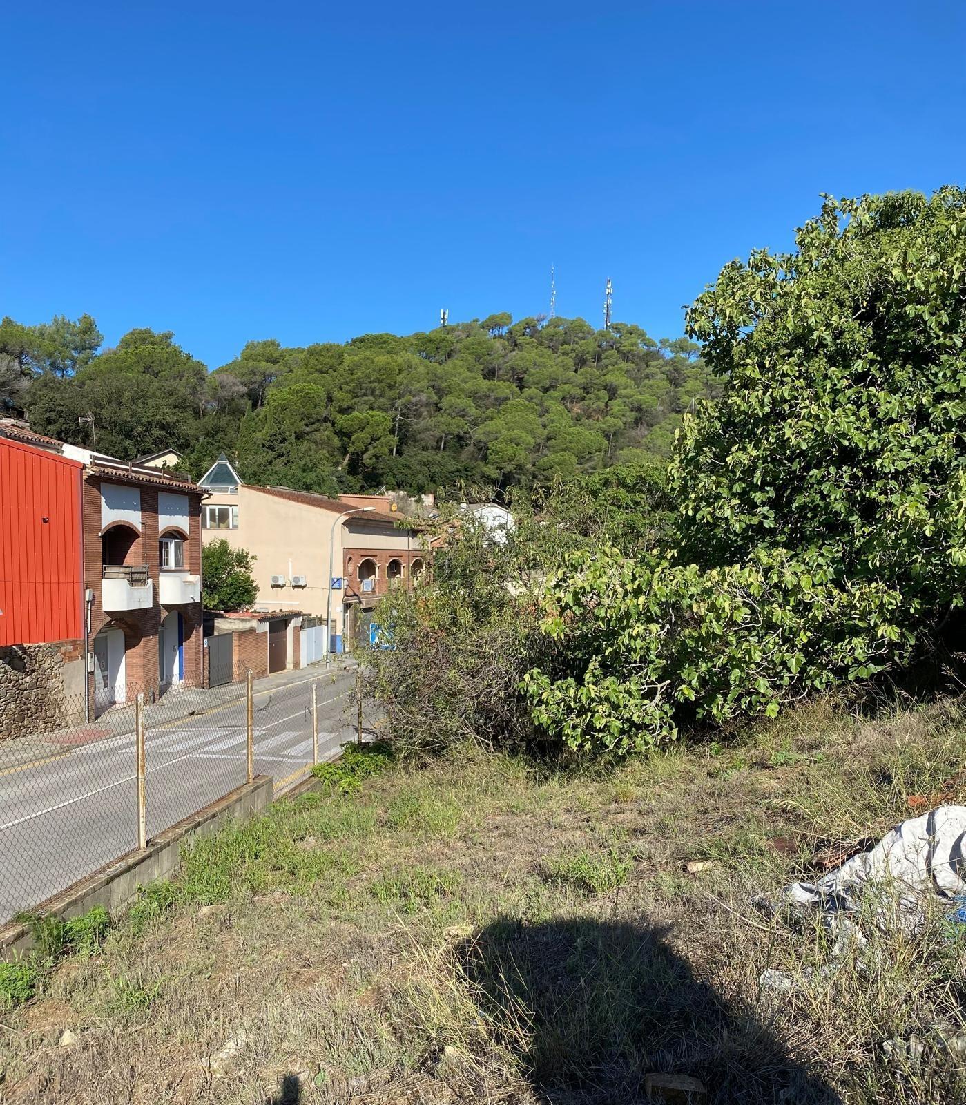 Land in Sant Fost de Campsentelles, Barcelona for sale Primary Photo- Image 1 of 4