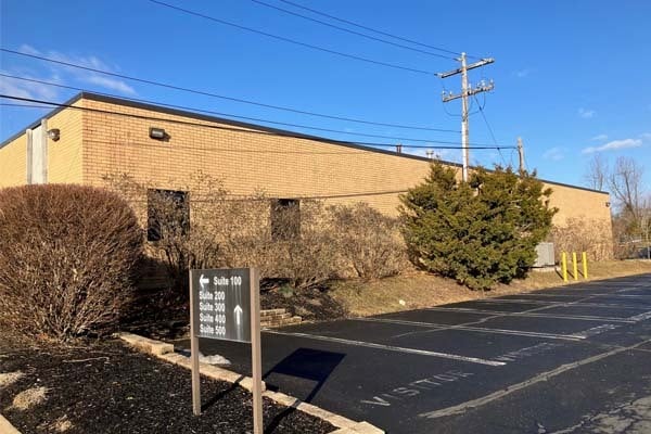 465 Maryland Dr, Fort Washington, PA for sale - Building Photo - Image 3 of 4