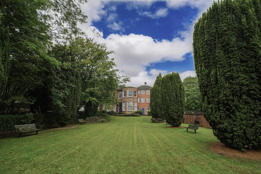19 Calthorpe Rd, Birmingham à louer - Photo du bâtiment - Image 2 de 20