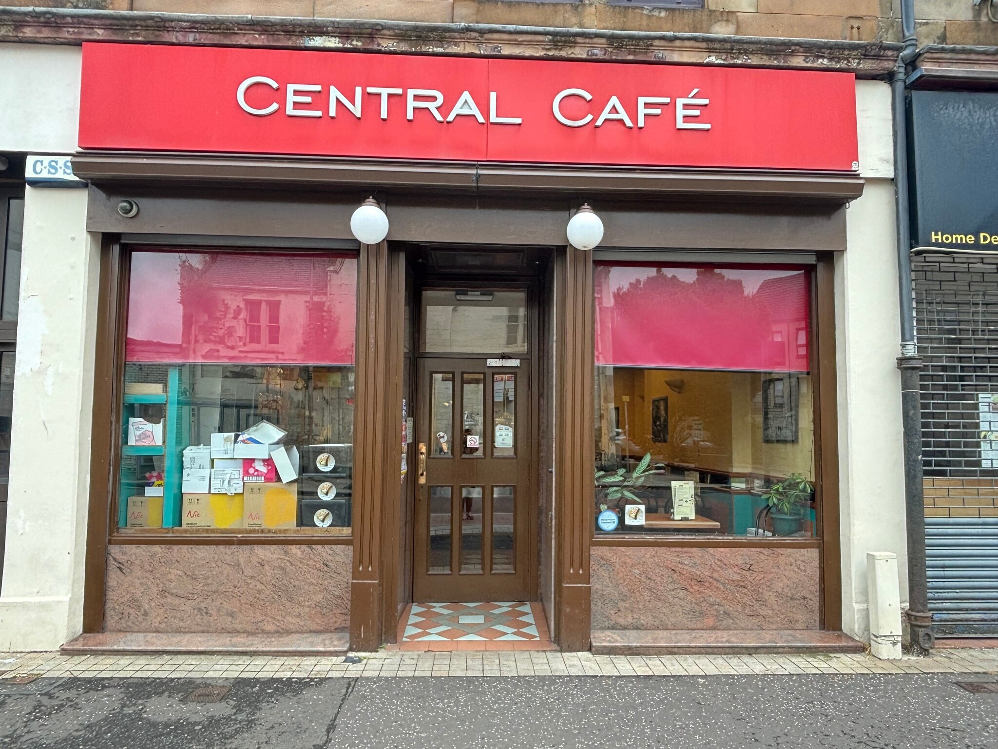 70-78 Cross Arthurlie St, Barrhead for lease Building Photo- Image 1 of 8