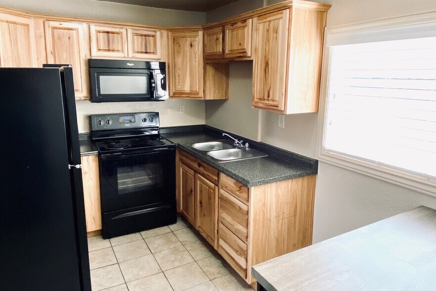244-250 S 700 E, St George, UT à vendre - Photo intérieure - Image 3 de 6