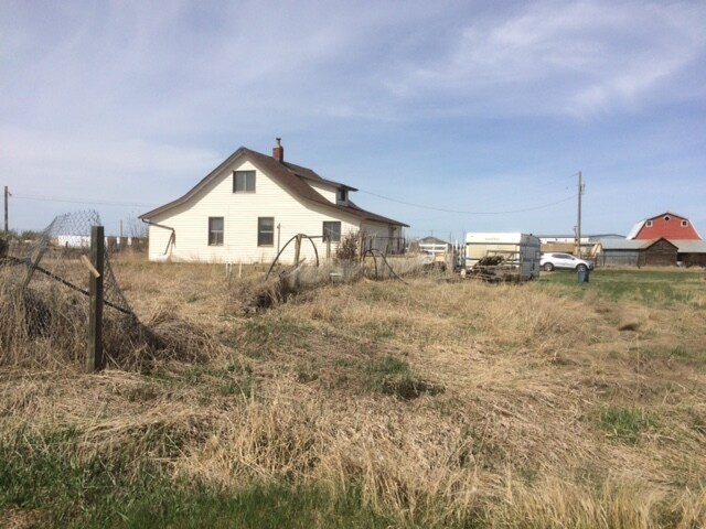 552028 Range Road 194 Pl, Lamont, AB à vendre - Photo du bâtiment - Image 2 de 6