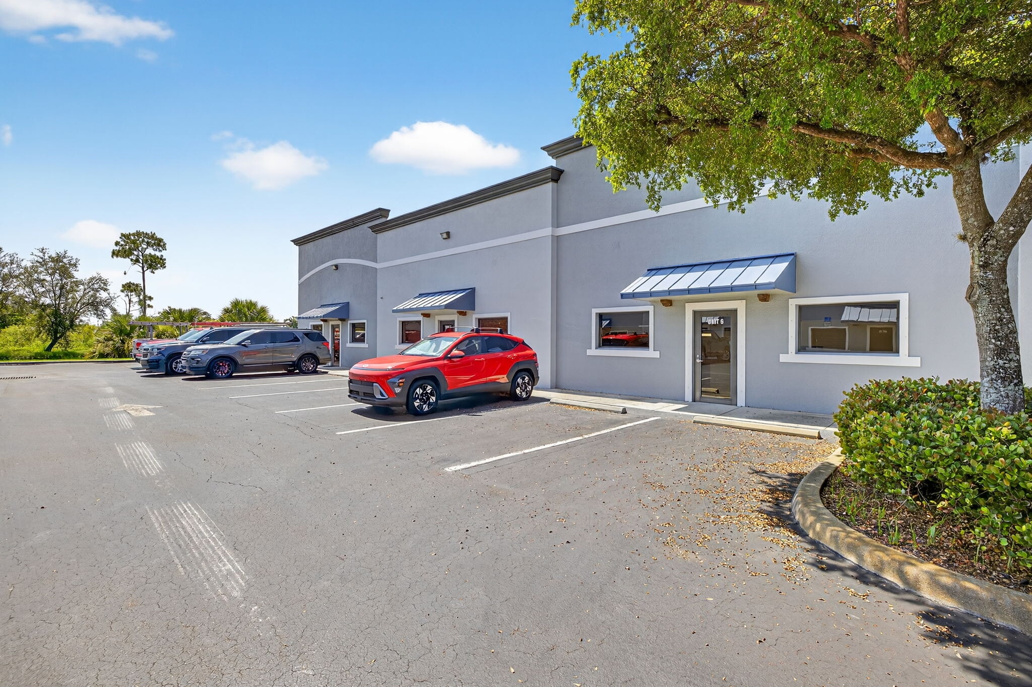 7863 Drew Cir, Fort Myers, FL for lease Building Photo- Image 1 of 13
