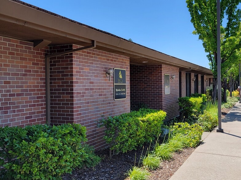 2436 Professional Dr, Roseville, CA for lease - Building Photo - Image 2 of 5