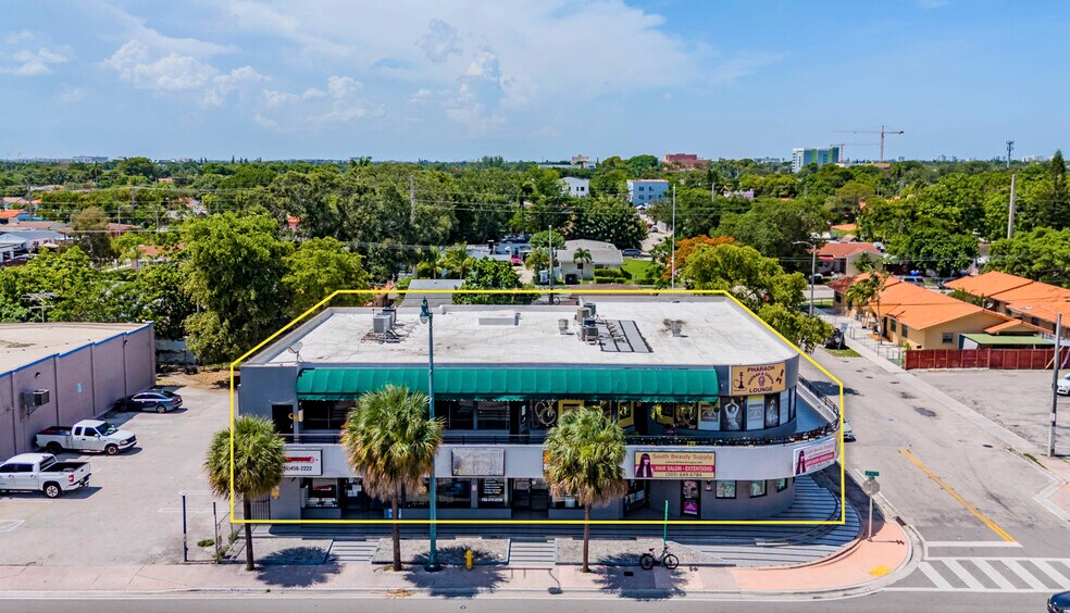 2953-2955 SW 8th St, Miami, FL à louer - Photo du bâtiment - Image 1 de 8