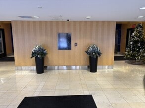 51 Monroe St, Rockville, MD à louer Photo intérieure- Image 1 de 13