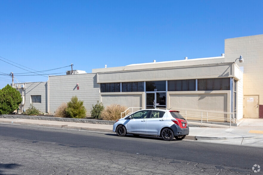 855 W 15th St, Merced, CA for lease - Building Photo - Image 2 of 2